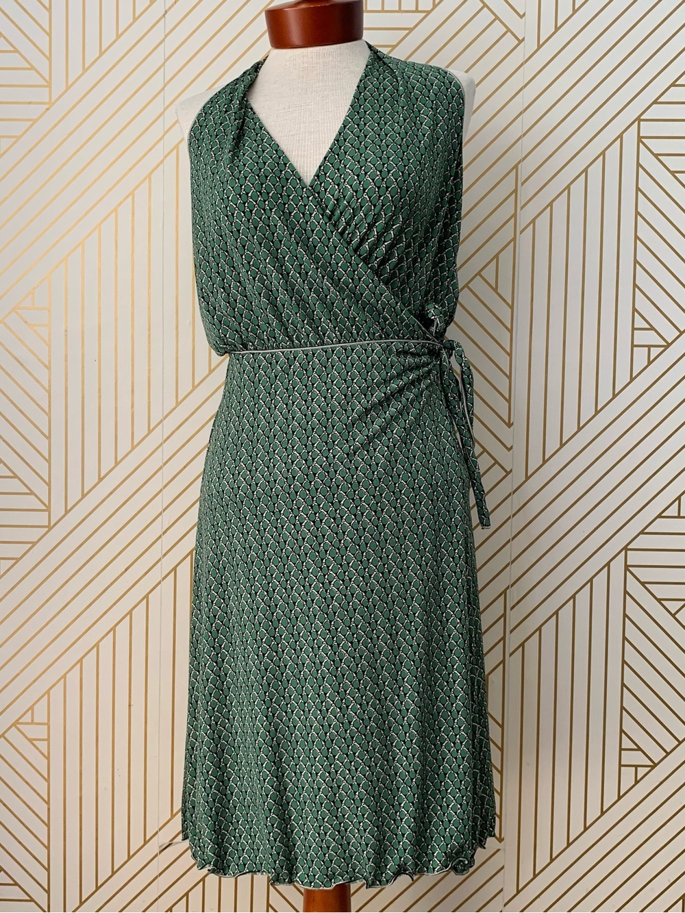Max Studio art deco wrap dress Y2K 2000s Gilmore girls 90s abstract geometric S